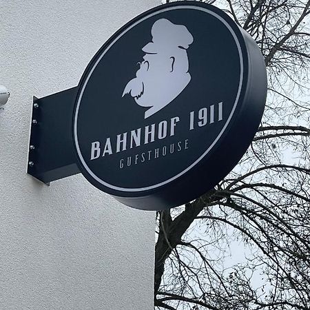Bahnhof 1911 Hotel Wolpertswende Bagian luar foto